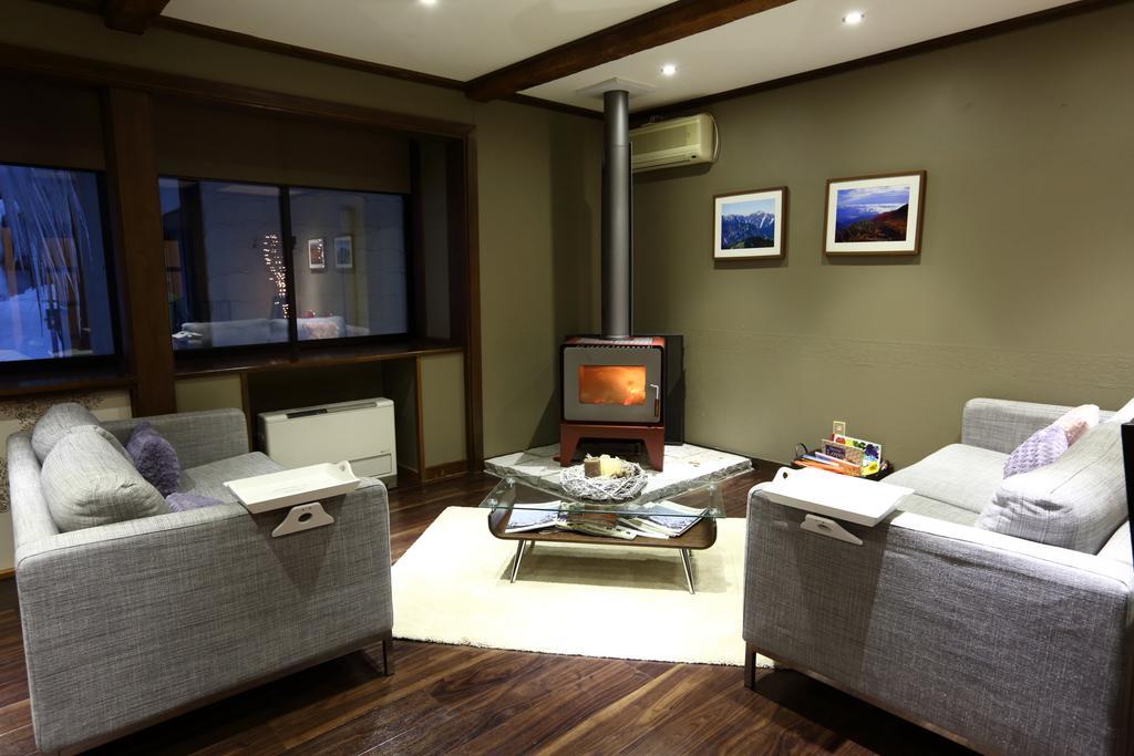 Snowlines Lodge ฮาคุบะ ภายนอก รูปภาพ
